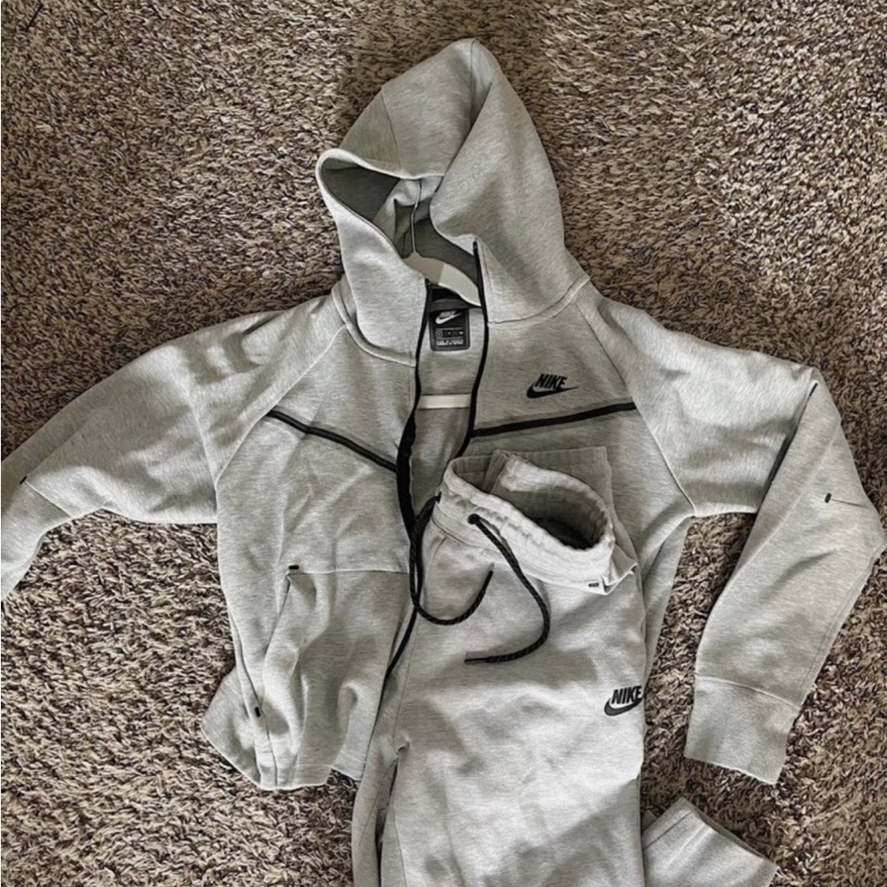 Nike Tech Tracksuit